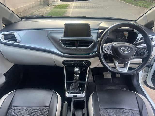 Second-hand 2022 Tata Altroz XZ for sale in Mysore-4