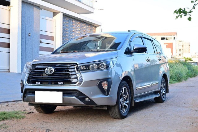 Second-hand 2022 Toyota Innova Crysta 2.4 G 7 STR for sale in Mysore-5