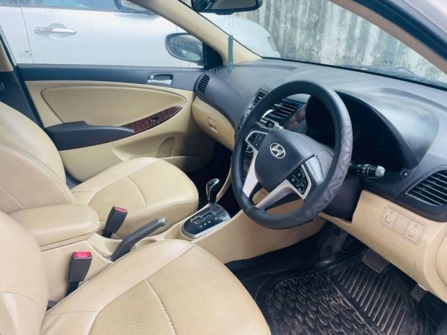 Second-hand 2015 Hyundai Verna 1.4 CRDi for sale in Kanpur-2