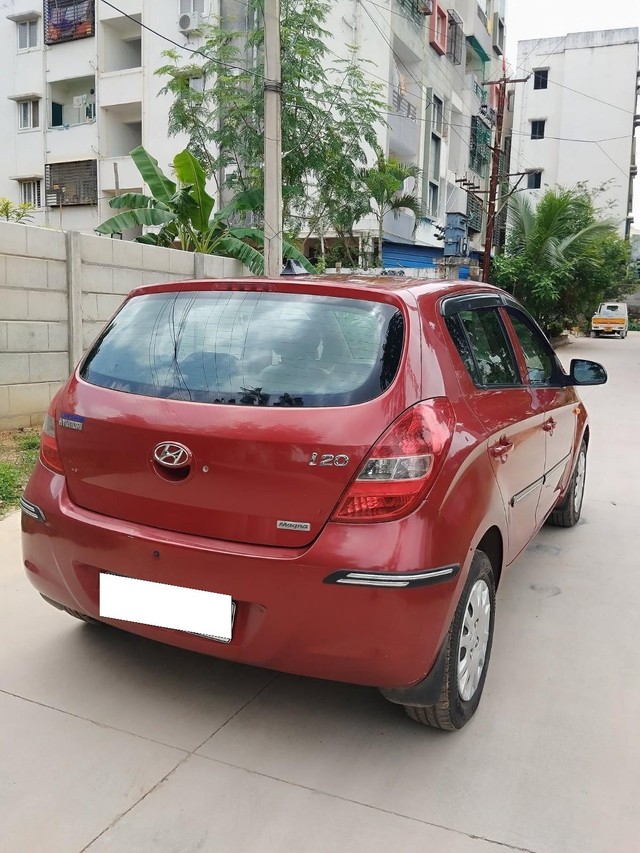 Hyundai i20 1.2 Magna Second-hand 2010 Hyundai i20 1.2 Magna for sale in Hyderabad-6