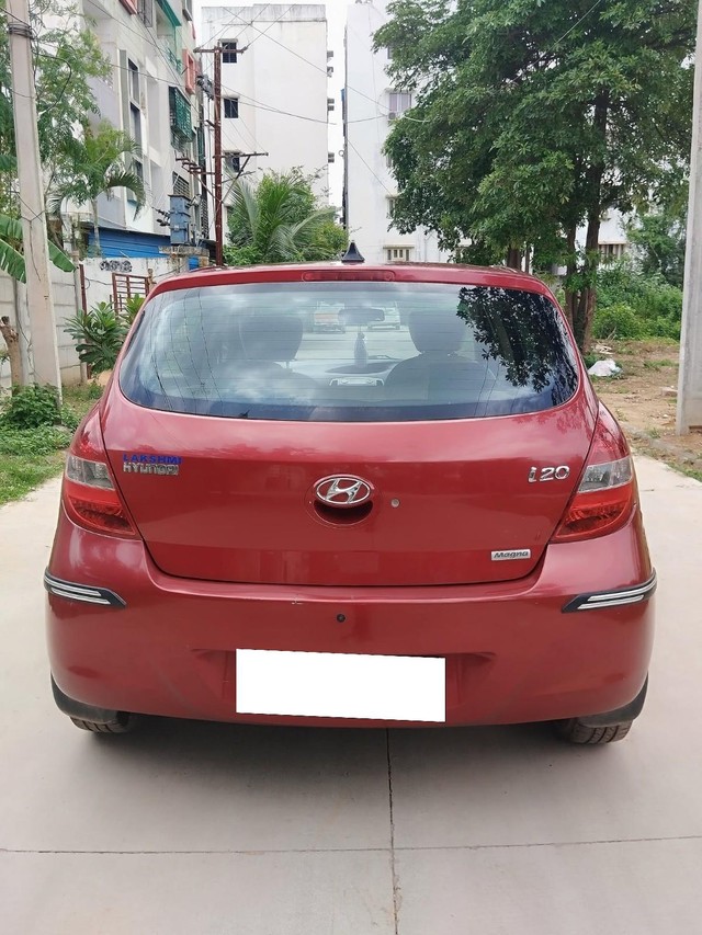 Hyundai i20 1.2 Magna Second-hand 2010 Hyundai i20 1.2 Magna for sale in Hyderabad-1