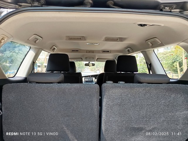 Second-hand 2017 Toyota Innova Crysta 2.4 G MT BSIV for sale in Hyderabad-4