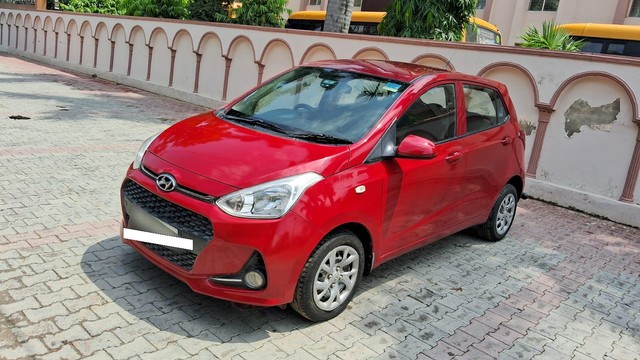 Hyundai Grand i10 Magna Second-hand 2017 Hyundai Grand i10 Magna for sale in Faridabad-5