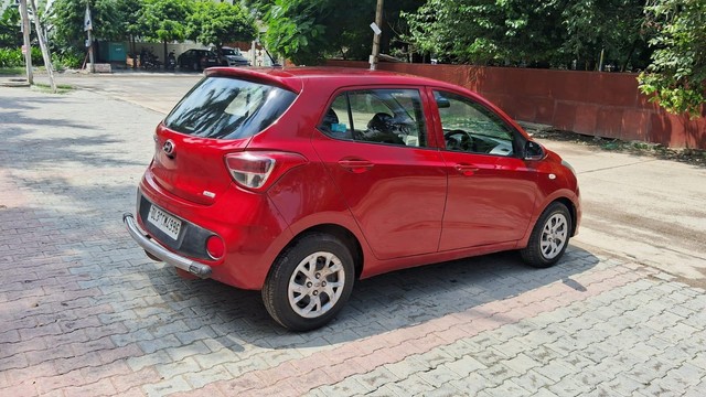 Hyundai Grand i10 Magna Second-hand 2017 Hyundai Grand i10 Magna for sale in Faridabad-7