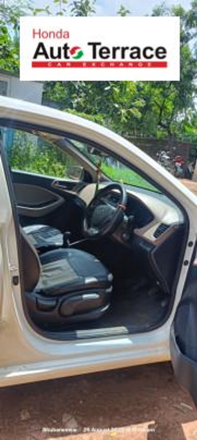 Second-hand 2019 Hyundai i20 Sportz Plus for sale in Bhubaneswar-12