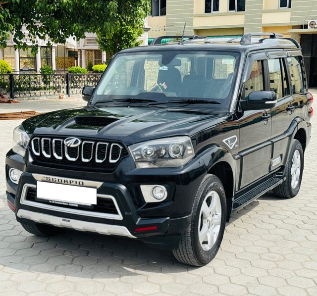 Second-hand 2022 Mahindra Scorpio S11 for sale in Sri Ganganagar