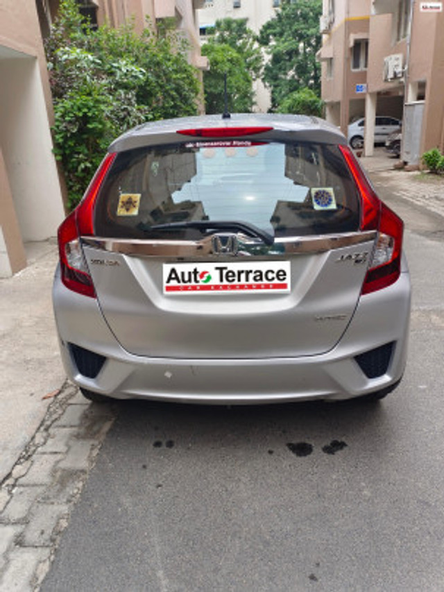 Second-hand 2016 Honda Jazz VX CVT for sale in Chennai-10