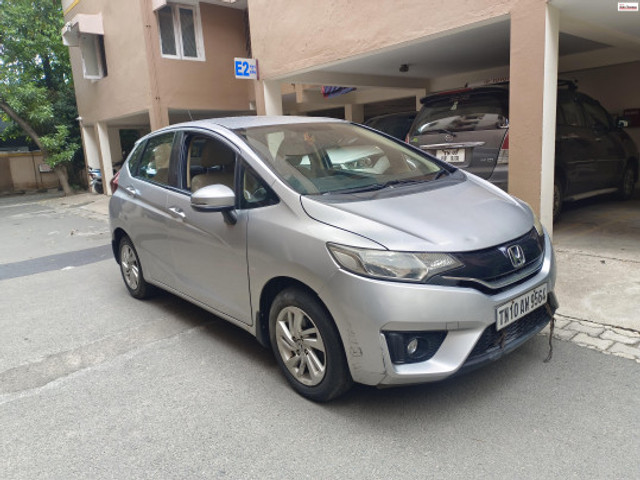 Second-hand 2016 Honda Jazz VX CVT for sale in Chennai-11