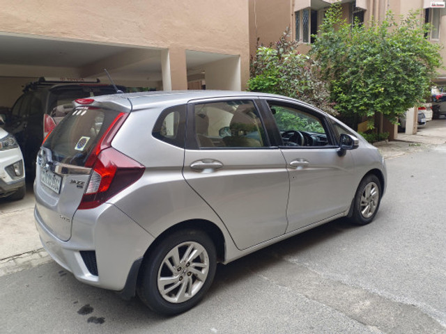 Second-hand 2016 Honda Jazz VX CVT for sale in Chennai-3