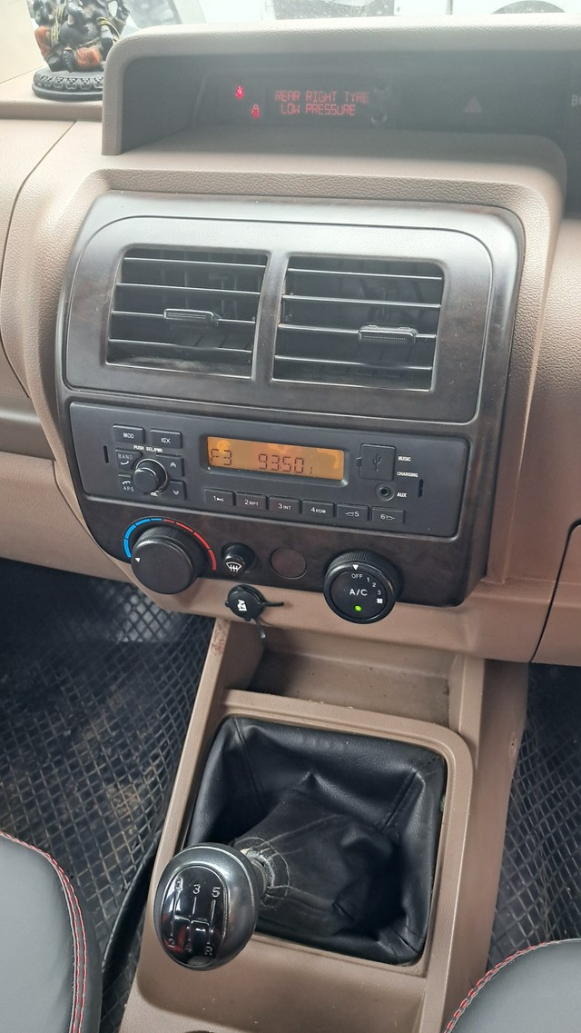 Second-hand 2023 Mahindra Bolero B6 BSVI for sale in Jabalpur-6