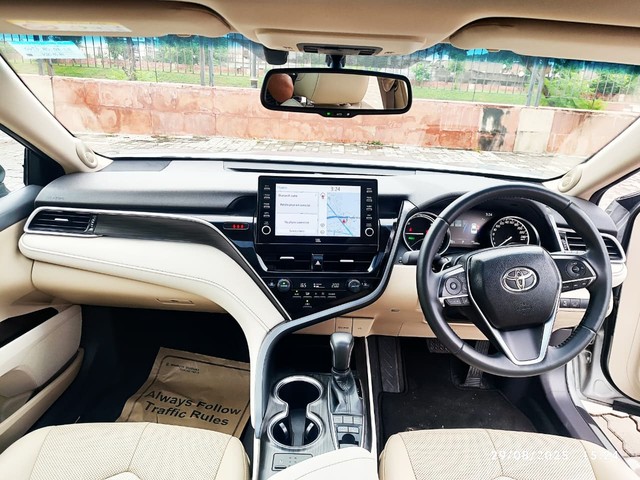 Toyota Camry 2.5 Hybrid Second-hand 2024 Toyota Camry 2.5 Hybrid for sale in Jaipur-16