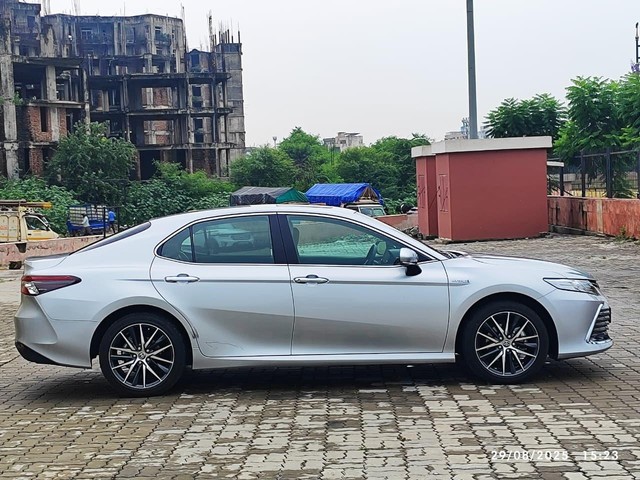 Toyota Camry 2.5 Hybrid Second-hand 2024 Toyota Camry 2.5 Hybrid for sale in Jaipur-5