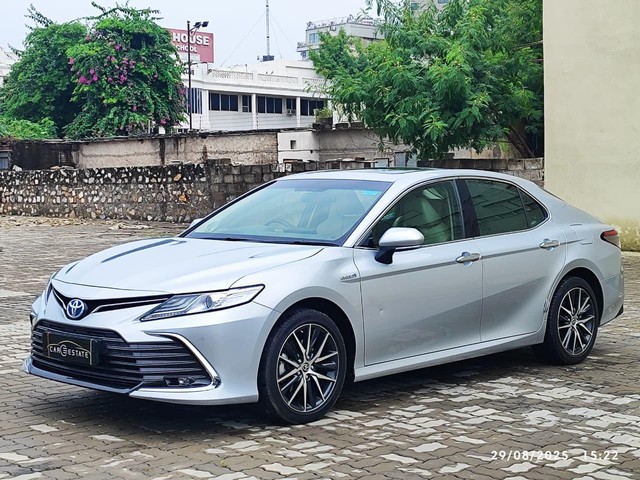 Toyota Camry 2.5 Hybrid Second-hand 2024 Toyota Camry 2.5 Hybrid for sale in Jaipur-6