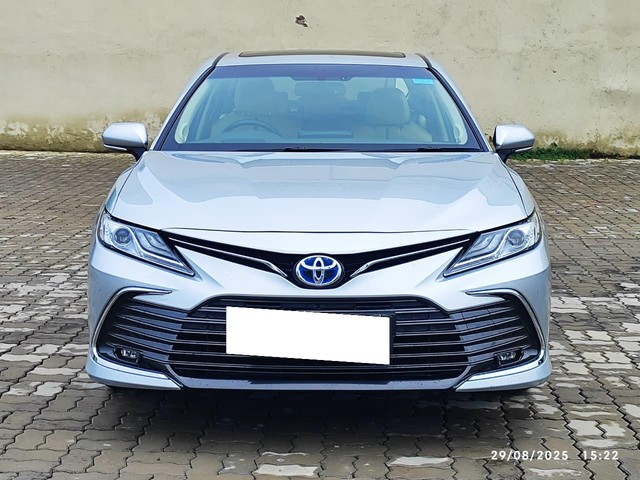 Toyota Camry 2.5 Hybrid Second-hand 2024 Toyota Camry 2.5 Hybrid for sale in Jaipur-1