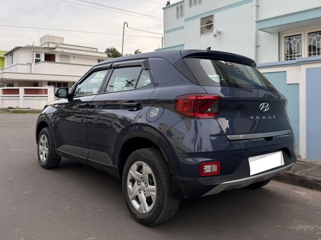 Second-hand 2020 Hyundai Venue E BSIV for sale in Coimbatore-3