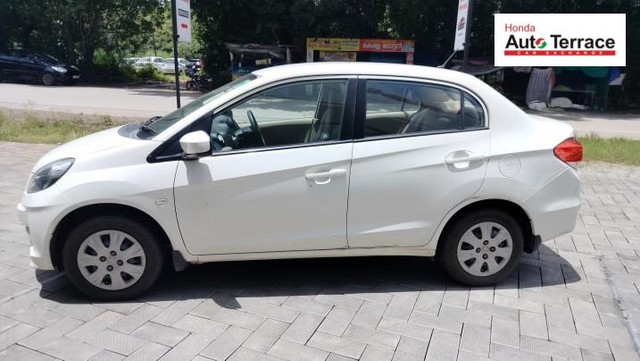 Second-hand 2014 Honda Amaze SX i VTEC for sale in Thrissur-5