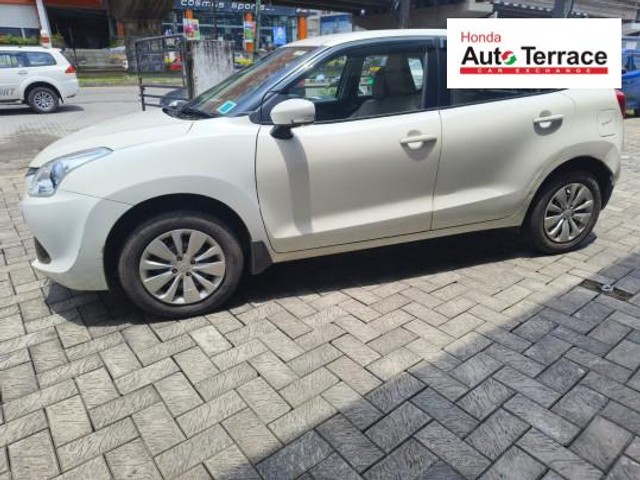 Second-hand 2016 Maruti Suzuki Baleno Delta for sale in Kochi-8