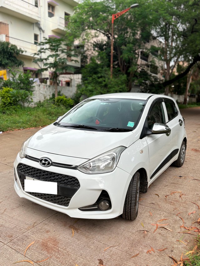 Hyundai Grand i10 CRDi Sportz Second-hand 2017 Hyundai Grand i10 CRDi Sportz for sale in Aurangabad-2