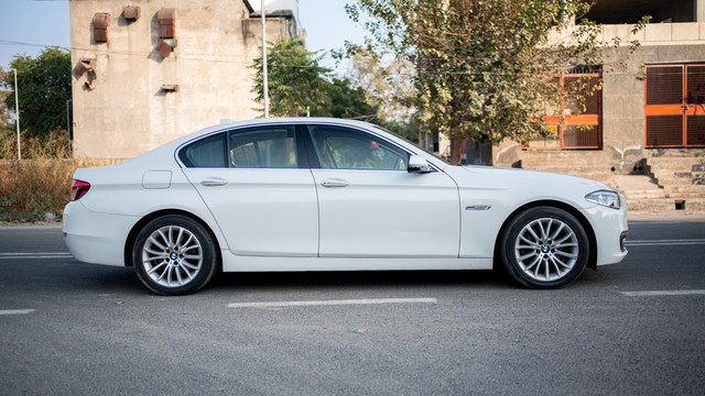 Second-hand 2016 BMW 5 Series 520d Luxury Line for sale in New Delhi-1