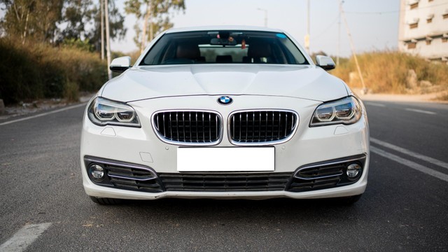 Second-hand 2016 BMW 5 Series 520d Luxury Line for sale in New Delhi-4