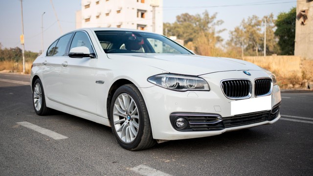 Second-hand 2016 BMW 5 Series 520d Luxury Line for sale in New Delhi-18