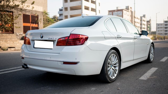 Second-hand 2016 BMW 5 Series 520d Luxury Line for sale in New Delhi-14