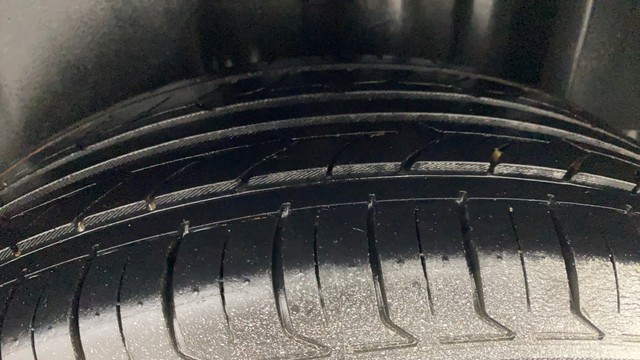 Second-hand 2015 Volkswagen Vento 1.5 TDI Highline for sale in Gulbarga-31