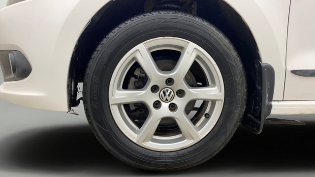 Second-hand 2015 Volkswagen Vento 1.5 TDI Highline for sale in Gulbarga-25