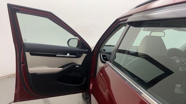 Second-hand 2019 Kia Seltos GTX Plus S Turbo DCT for sale in Hyderabad-32