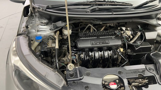 Second-hand 2016 Honda BR-V Style Edition Diesel V for sale in New Delhi-39