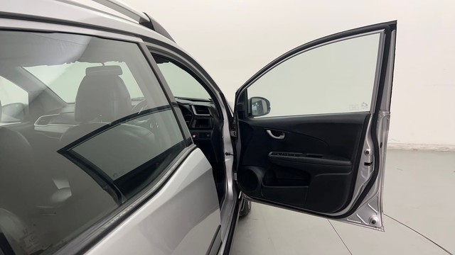 Second-hand 2016 Honda BR-V Style Edition Diesel V for sale in New Delhi-16