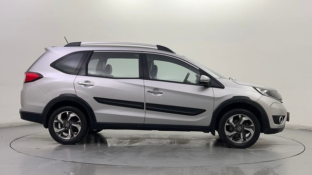 Second-hand 2016 Honda BR-V Style Edition Diesel V for sale in New Delhi-2