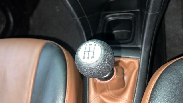 Second-hand 2017 Maruti Suzuki Swift VXI for sale in Coimbatore-12