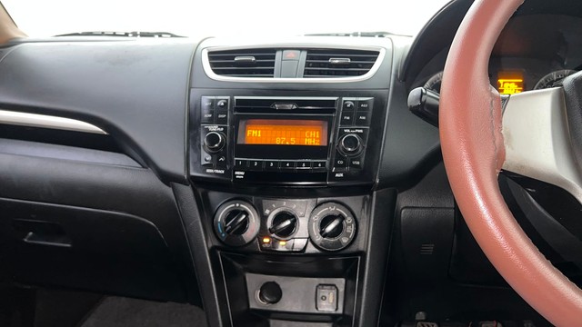 Second-hand 2017 Maruti Suzuki Swift VXI for sale in Coimbatore-36