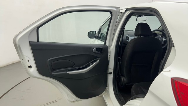 Second-hand 2018 Ford Figo Titanium AT 2019-2020 for sale in Ahmedabad-24