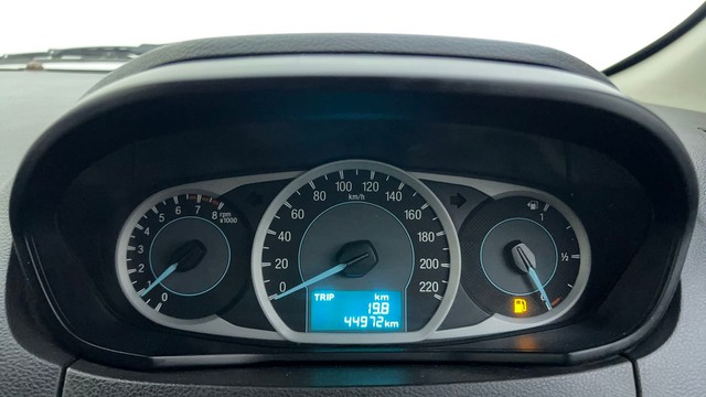 Second-hand 2018 Ford Figo Titanium AT 2019-2020 for sale in Ahmedabad-13