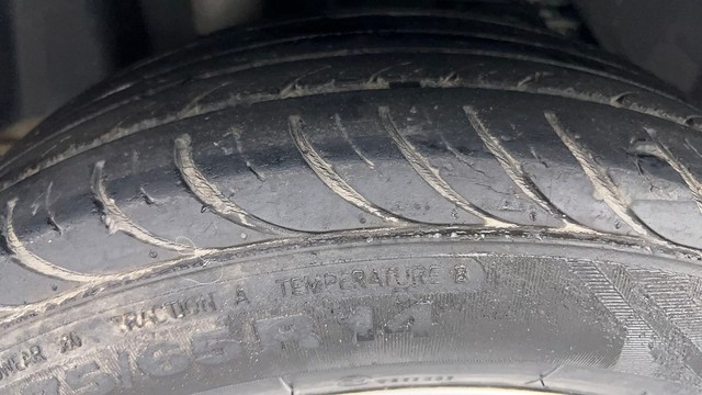 Second-hand 2018 Ford Figo Titanium AT 2019-2020 for sale in Ahmedabad-33