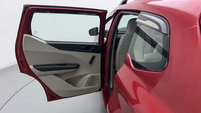 Second-hand 2020 Renault Triber RXL for sale in Chandigarh-37