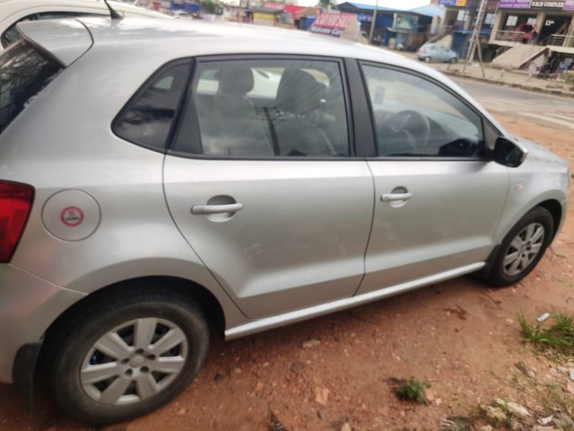 Second-hand 2011 Volkswagen Polo Petrol Comfortline 1.2L for sale in Hassan-3