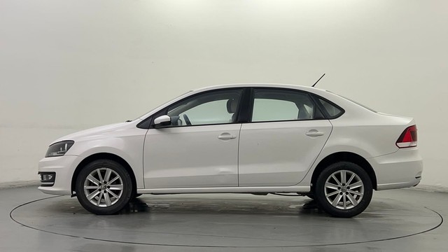 Second-hand 2016 Volkswagen Vento 1.6 Highline Plus for sale in Ghaziabad-6