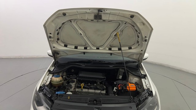 Second-hand 2016 Volkswagen Vento 1.6 Highline Plus for sale in Ghaziabad-8