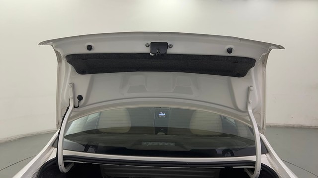 Second-hand 2016 Volkswagen Vento 1.6 Highline Plus for sale in Ghaziabad-34