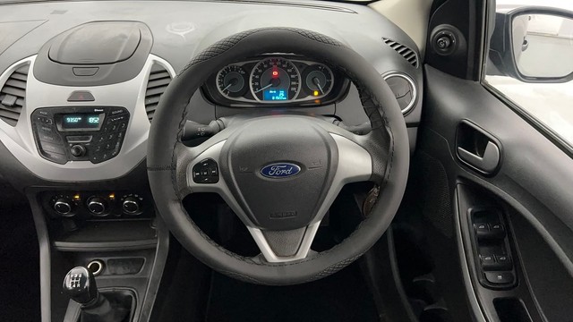 Second-hand 2016 Ford Figo Trend for sale in Kanpur-28