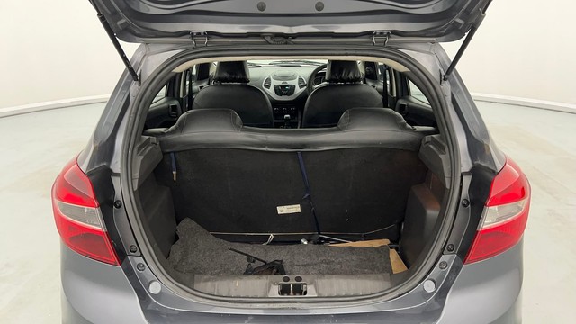 Second-hand 2016 Ford Figo Trend for sale in Kanpur-9