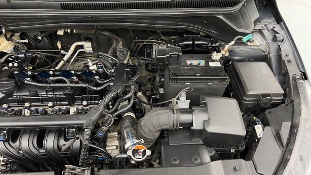 Second-hand 2023 Hyundai i20 Asta Opt IVT for sale in Kanpur-35