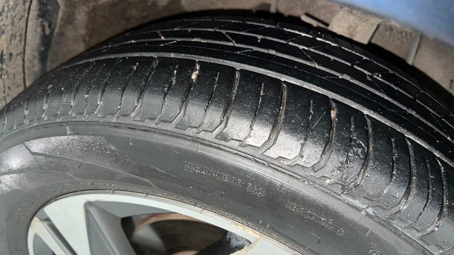 Second-hand 2023 Hyundai i20 Asta Opt IVT for sale in Kanpur-32