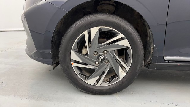 Second-hand 2023 Hyundai i20 Asta Opt IVT for sale in Kanpur-20