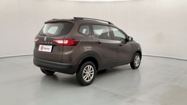 Second-hand 2023 Renault Triber RXL for sale in Kanpur-3