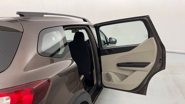 Second-hand 2023 Renault Triber RXL for sale in Kanpur-33