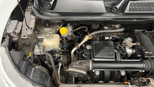 Second-hand 2023 Renault Triber RXL for sale in Kanpur-34